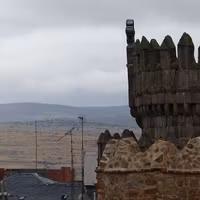 Muralla de Ávila, remate Catedral
